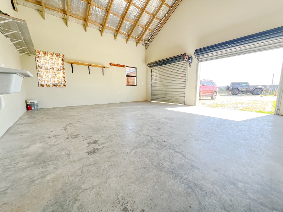 To Let 2 Bedroom Property for Rent in Robberg Ridge Western Cape